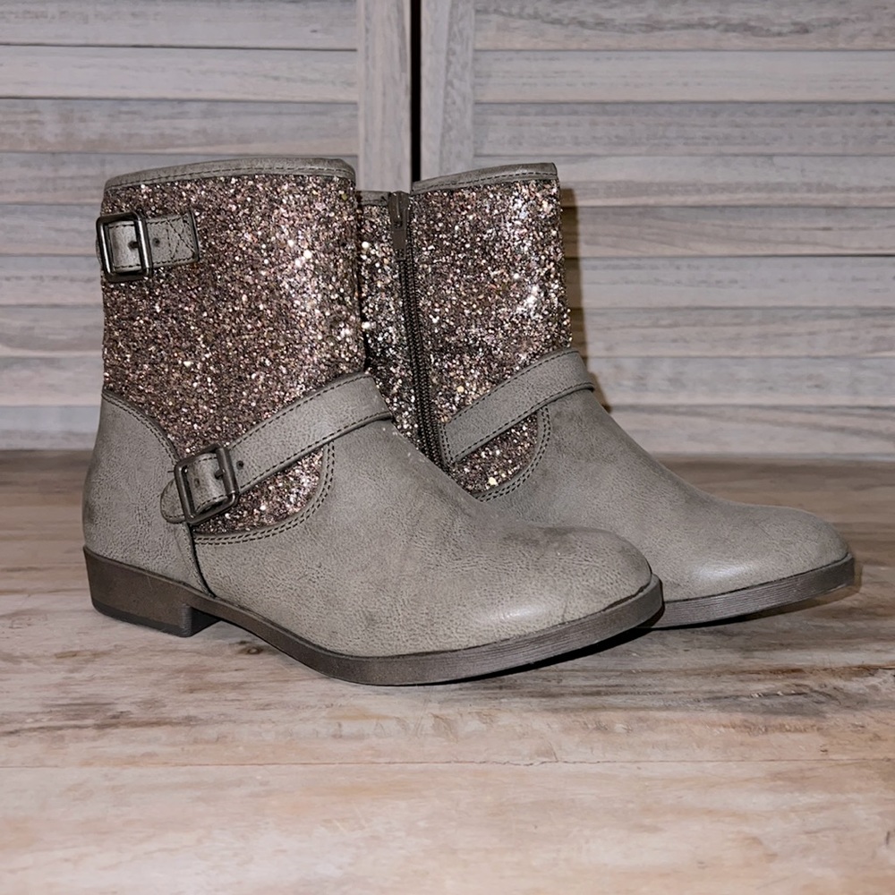 Girls MIA Zippered Sequined Ankle Boots 4 Gray & Silver